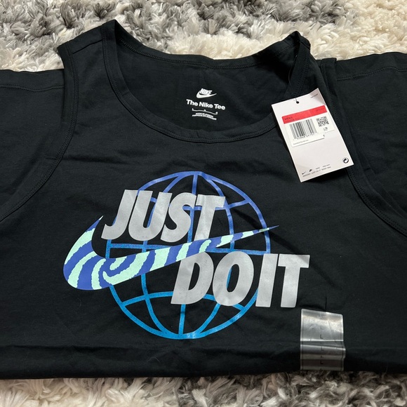 Nike Men's Dri-FIT Graphic Training Tank - Picture 4 of 4